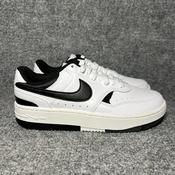 Nike GAMMA FORCE Women's WHITE BLACK DX9176-100 Athletic Sneaker Shoes Size 6 - Picture 1 of 7